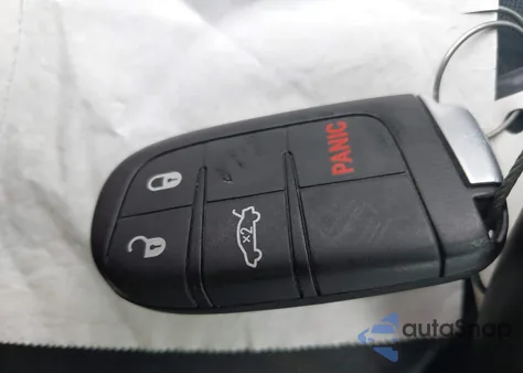 2016 Chrysler 200 Limited из США, поврежденный, VIN 1C3CCCAB2GN116582